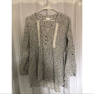 Long sleeved maternity blouse